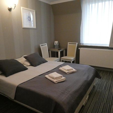 Hotel Niedzwiadek Wdzydze Kiszewskie Εξωτερικό φωτογραφία