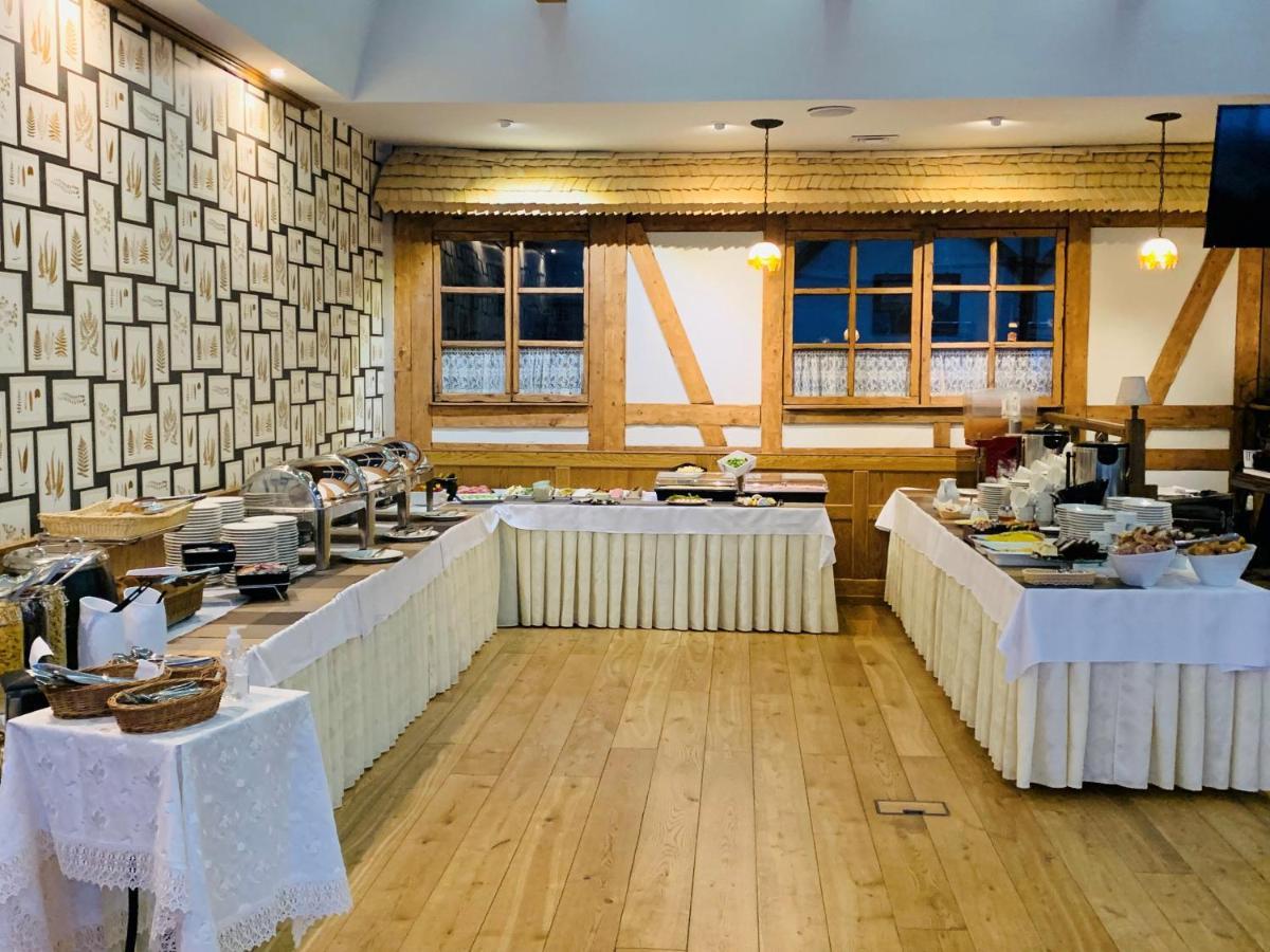 Hotel Niedzwiadek Wdzydze Kiszewskie Εξωτερικό φωτογραφία