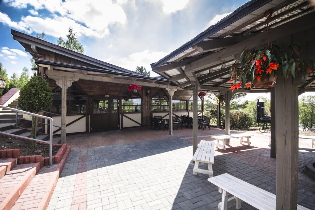 Hotel Niedzwiadek Wdzydze Kiszewskie Εξωτερικό φωτογραφία