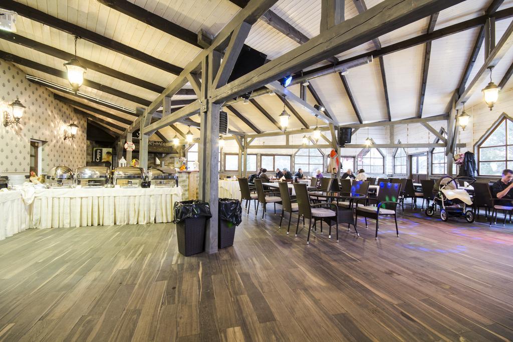 Hotel Niedzwiadek Wdzydze Kiszewskie Εξωτερικό φωτογραφία