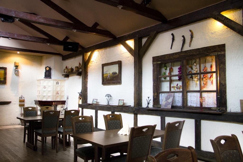 Hotel Niedzwiadek Wdzydze Kiszewskie Εξωτερικό φωτογραφία