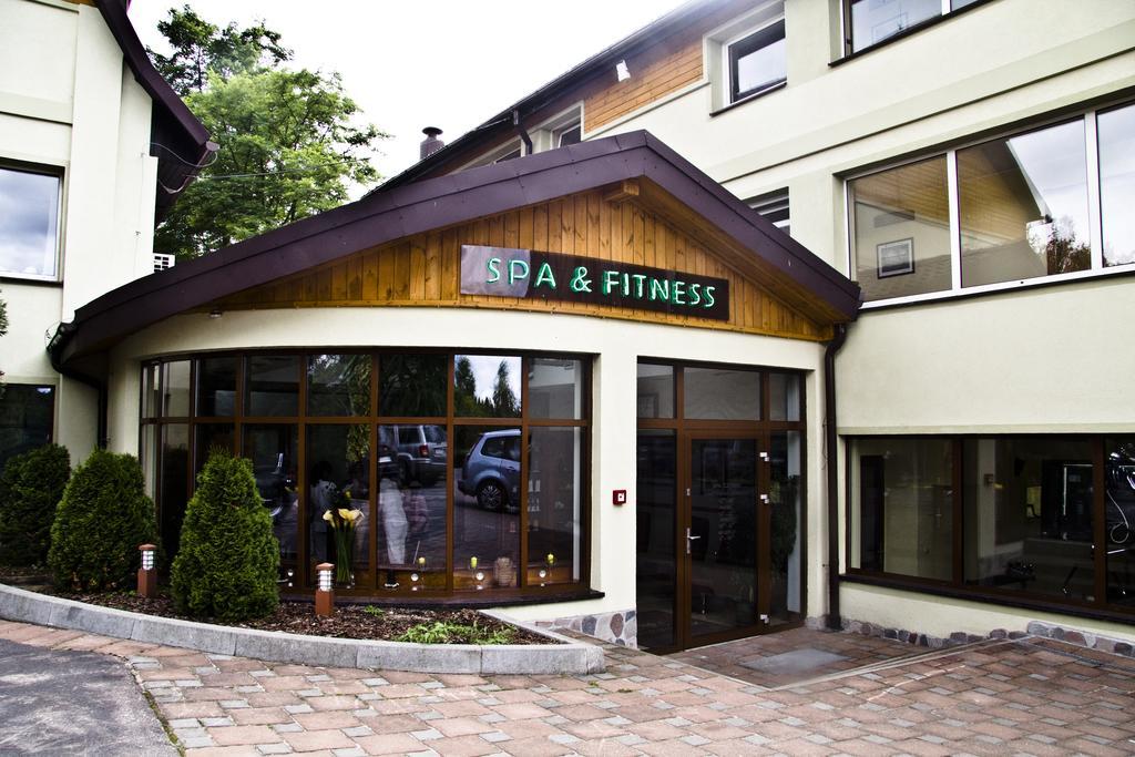 Hotel Niedzwiadek Wdzydze Kiszewskie Εξωτερικό φωτογραφία