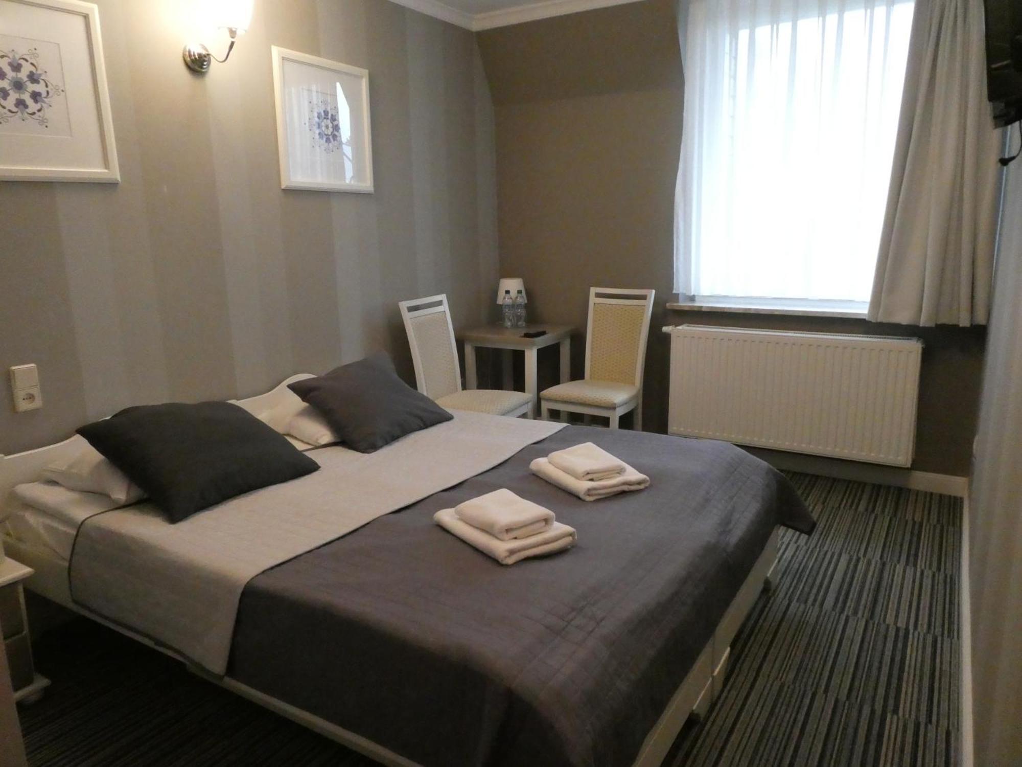 Hotel Niedzwiadek Wdzydze Kiszewskie Εξωτερικό φωτογραφία