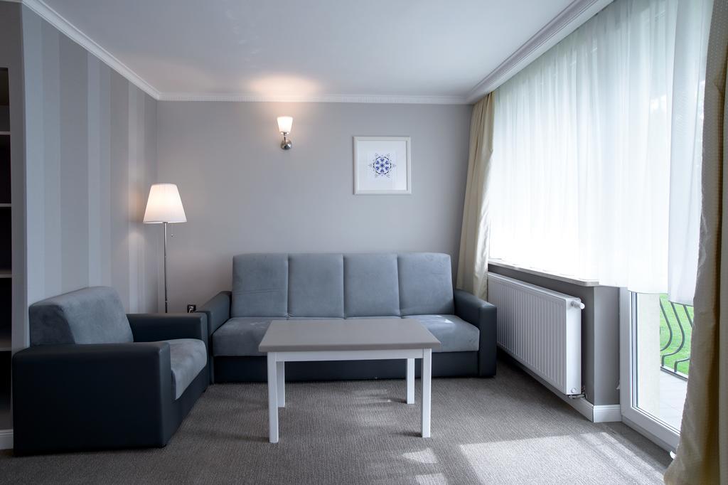 Hotel Niedzwiadek Wdzydze Kiszewskie Εξωτερικό φωτογραφία