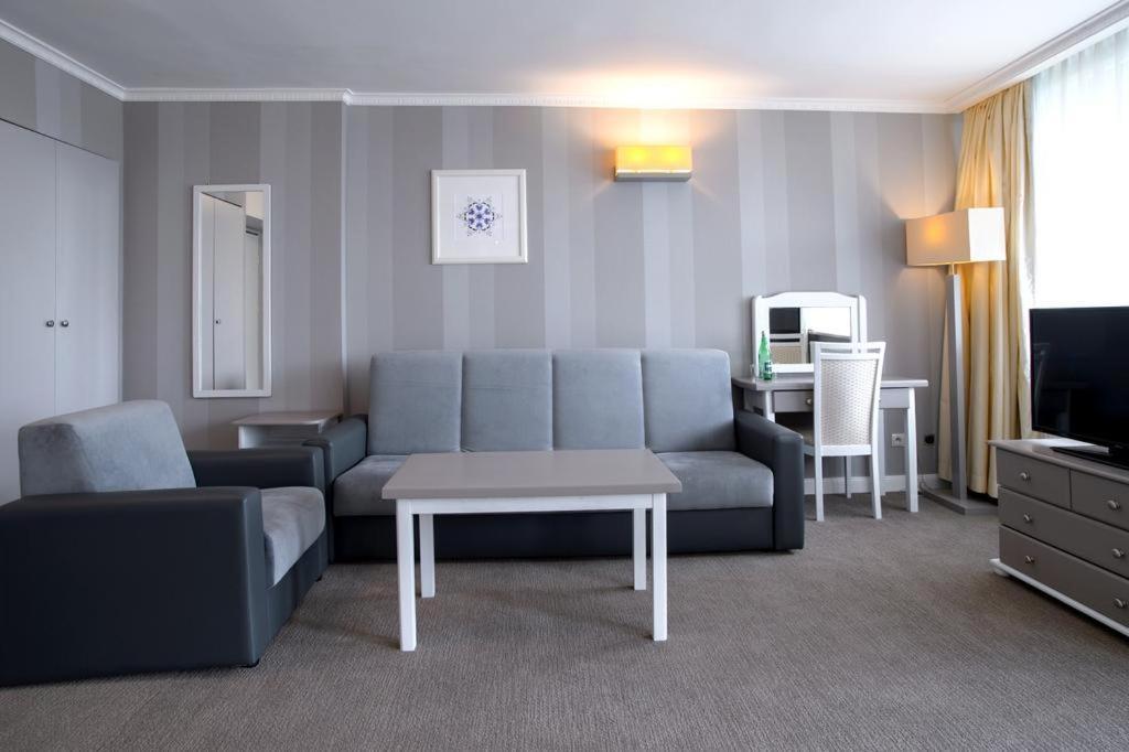Hotel Niedzwiadek Wdzydze Kiszewskie Εξωτερικό φωτογραφία